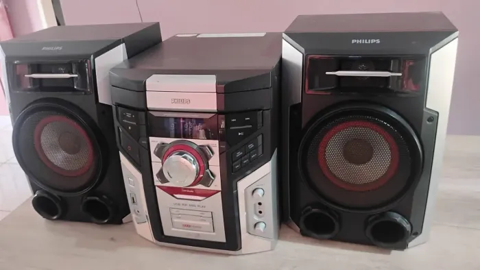 Mini system Philips de barbada!