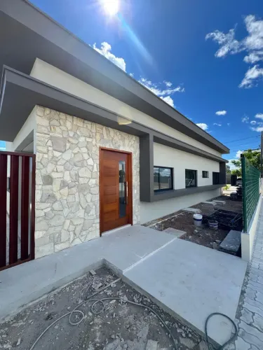 AM - Linda casa térrea com 129 metros Petrópolis