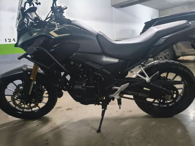Vendo CB 500X muito nova