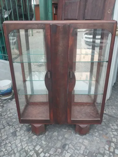 CRISTALEIRA VIDRO BISOTADO 