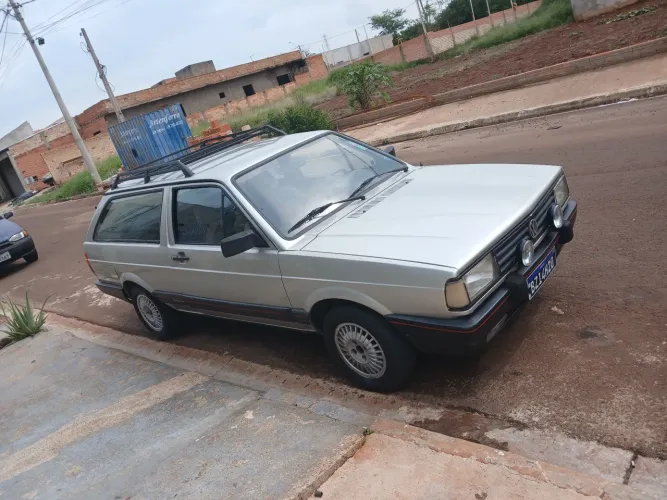 Volkswagen Parati Glsi 2.0 / GLS/ Surf 1.8 (álcool) 1989