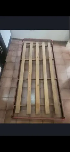 Cama de Ferro solteiro mais Cama auxiliar: 2(duas) camas