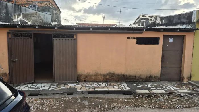 Casa à Venda no CJ Panorama XXI - Ótima localização + Kitnet Alugada (Gerando Renda)