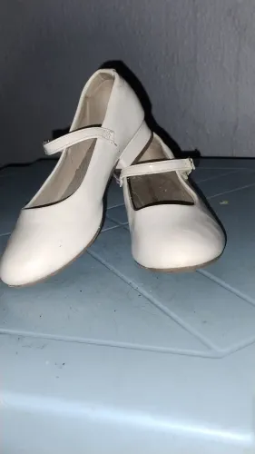 Sapatinho verniz boneca 31