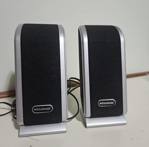 Caixas de som Megaware multimídia