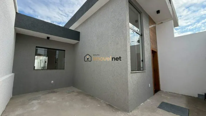 Casa Linear Moderna à Venda no Planalto | 3 Quartos | Suíte com Closet | 3 Vagas