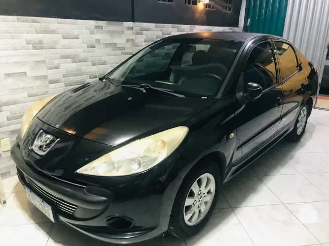Peugeot 207 Sed. Passion XR Sport 1.4 Flex 8V 4P 2010