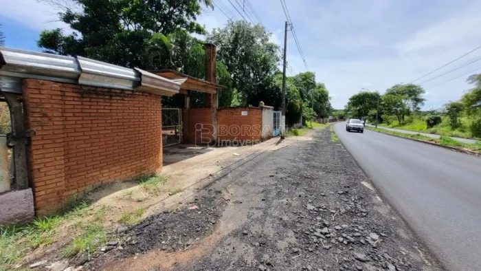 Venda de Terreno / Padrão na cidade de Araraquara