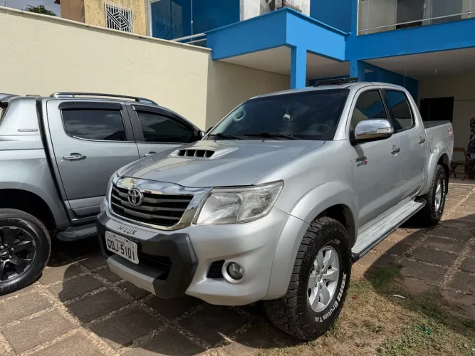 Toyota Hilux CD SRV D4-d 4X4 3.0 TDI Dies 2015