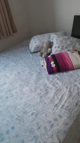 Vende cama Quenn