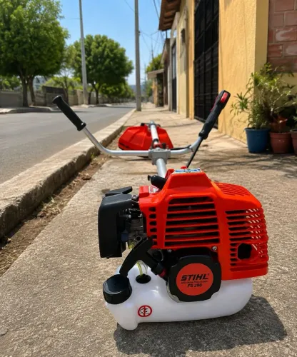 Roçadeira sthil fs 290 nova com accesorios de ferramenta pode testar faço emtrega e nota
