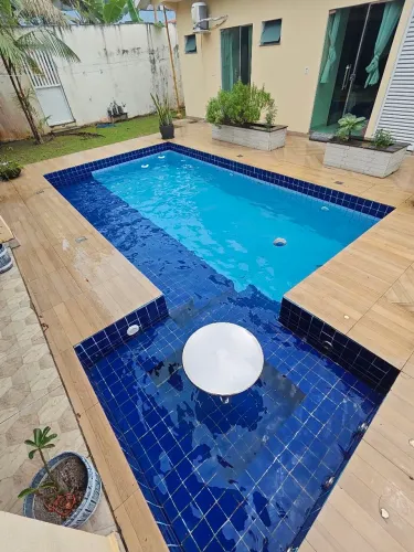 Limpeza de piscinas