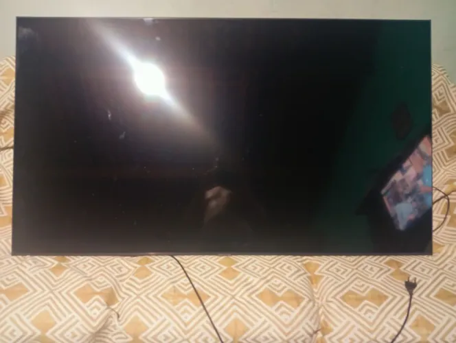 Tv para retirada de peças 65 polegadas