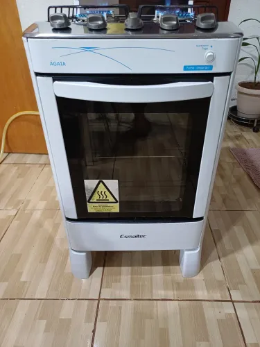Fogão elétrico semi novo