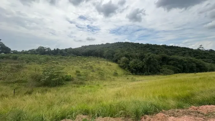 Terreno 500m² em Ibiúna Condomínio com Área de Lazer Completa