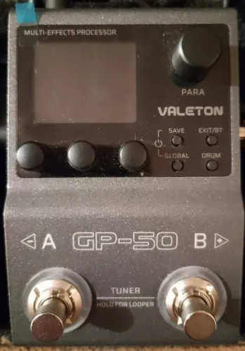 Pedaleira Valeton GP50 (Guitarra e Baixo)