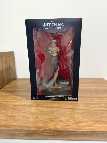 Figure Ciri Dark Horse The Witcher 3