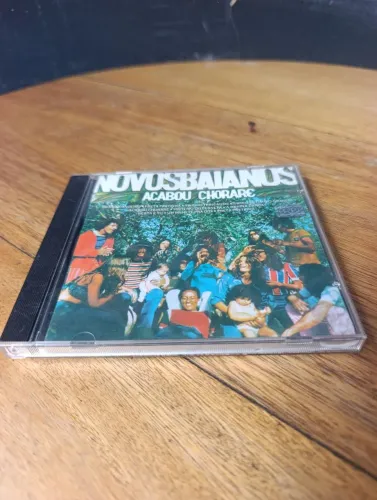 CD NOVOS BAIANOS ACABOU CHORARE 