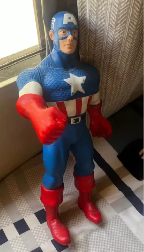 BONECO SUPER HERÓI/CAPITÃO AMÉRICA