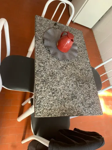 Mesa de mármore 