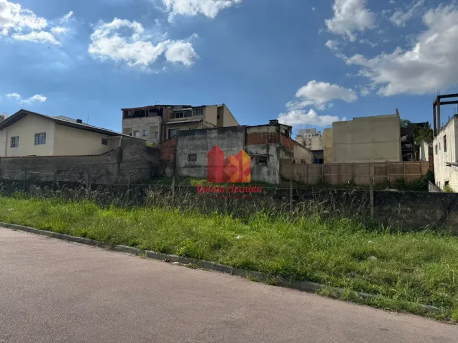 Terreno ZR4, de 40m², à venda no Novo Mundo!!