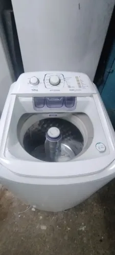 Máquina de lavar roupa Eletrolux 12 kg