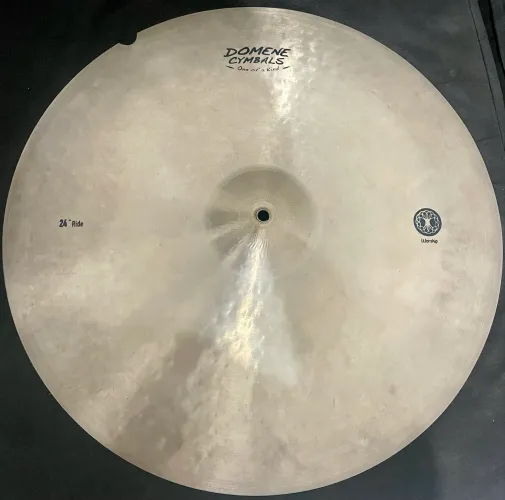 Prato Ride Domene Cymbal 24'' série Worship