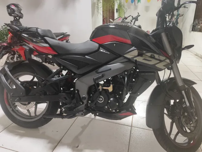 Linda Bajaj NS 160 - DESAPEGO