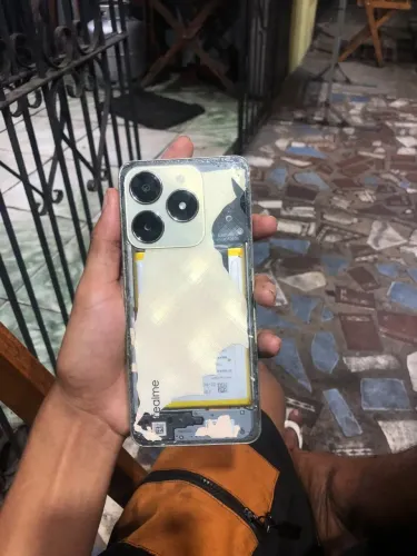 Celular realmec61 