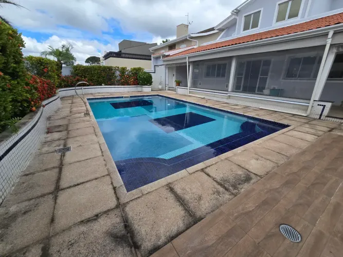 Linda casa para locação no condomínio Alphaville 2 em Barueri - SP