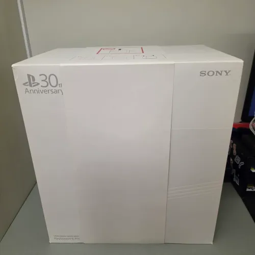 PlayStation 5 Pro Edição Limitada 30 Anos - Nº 07487 (Completo na Caixa)