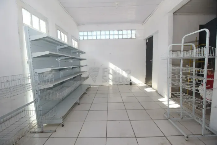 Prédio Comercial para Supermercado, Loja ou Depósito no Bairro Fragata!