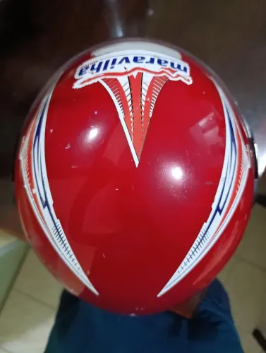 Capacete casal com cinto de trava