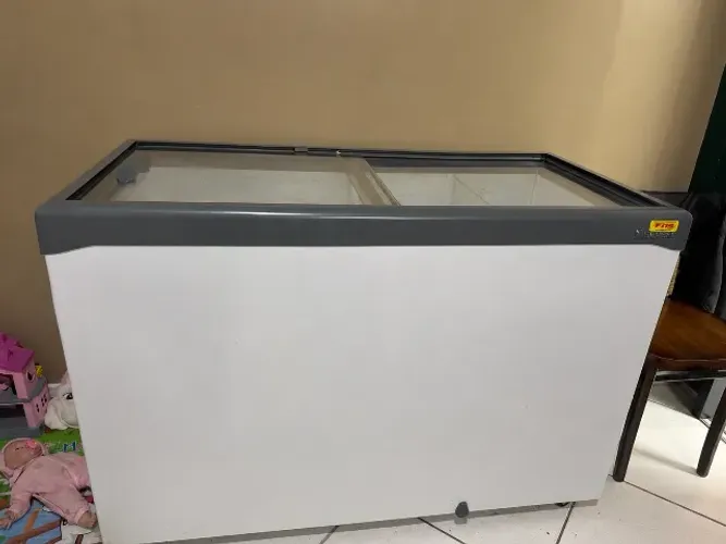 Freezer Gelopar horizontal tampa vidro