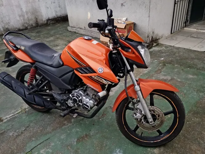 Vende se ou troco por dinheiro