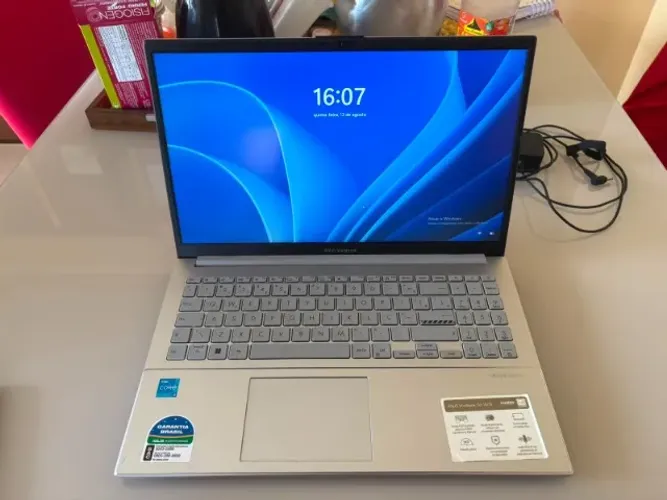 Notebook ASUS Vivobook Go 15 Intel Core i3 N305 | 4GB RAM, 256GB SSD, Windows 11