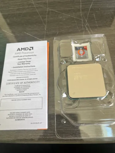 Dois processadores 7 5700x sem caixa