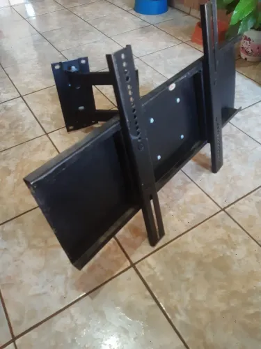 Suporte para televisão articulado universal TVS grande