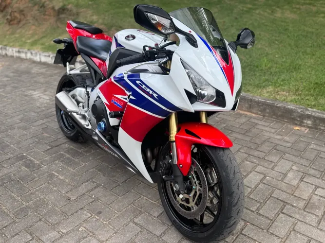 CBR 1000 fireblade OPORTUNIDADE!!