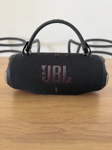 Vendo JBL charge 6 (MODELO NOVO) 