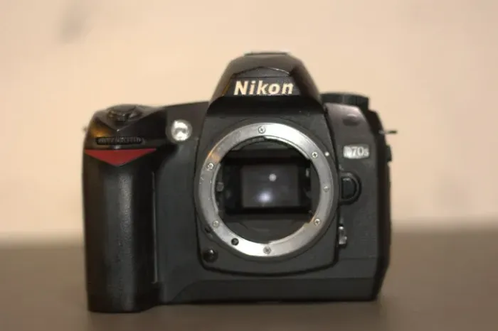Nikon D70s