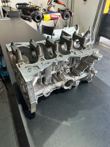 Bloco motor March versa kicks 1.6