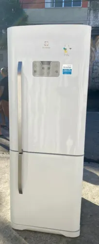 Geladeira eletrolux Inverse 480 litros muito nova