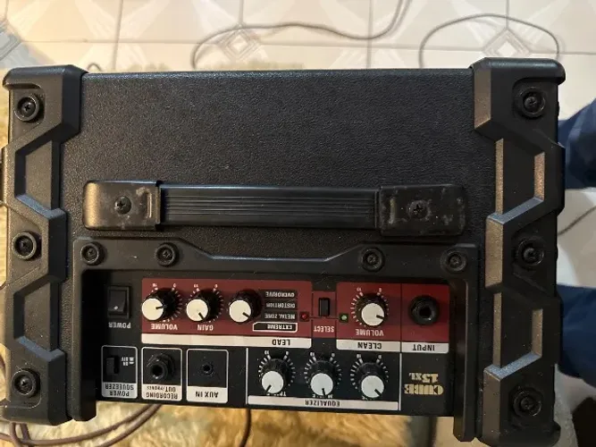 Amplificador guitarra roland