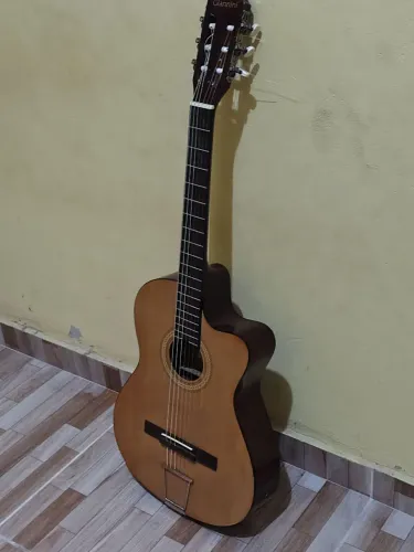 Violão Giannini (mas de 15 anos, conservado)