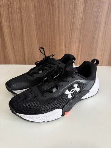 Tênis Under Armour Tribase Reps 2 SE Tamanho 40