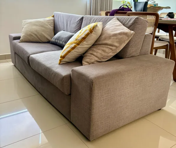 Vendo sofá LÍDER 2 lugares 2,10