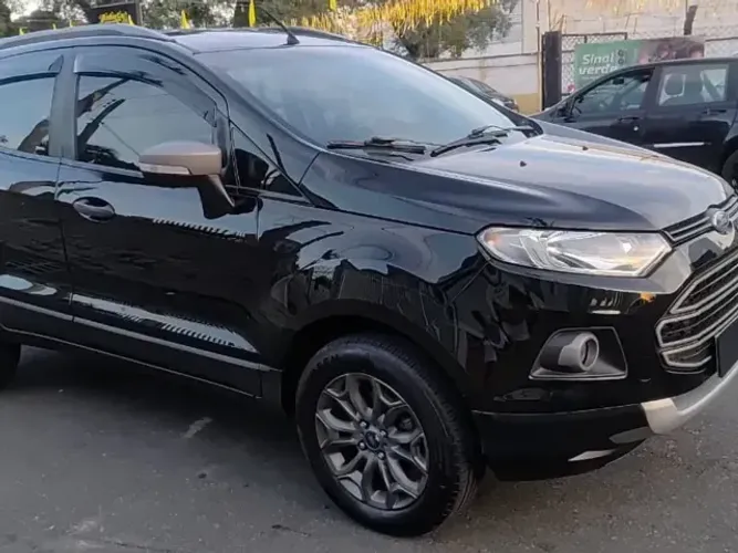 Ford Ecosport Freestyle 1.6 16V Flex 5P 2015