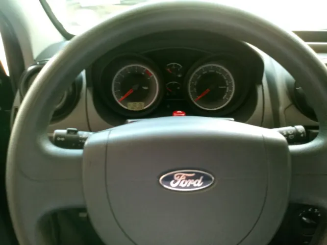 Ford Fiesta 1.0 8V Flex/class 1.0 8V Flex 5P 2012