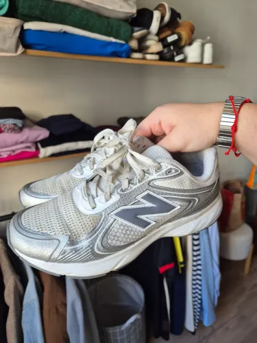 Tênis New Balance Retro Cinza Branco
